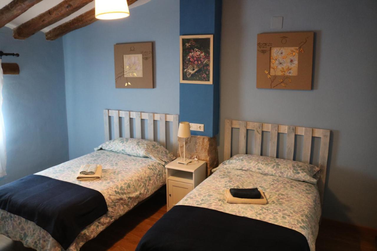 Casa Rural Tres Regiones Ontinena ภายนอก รูปภาพ