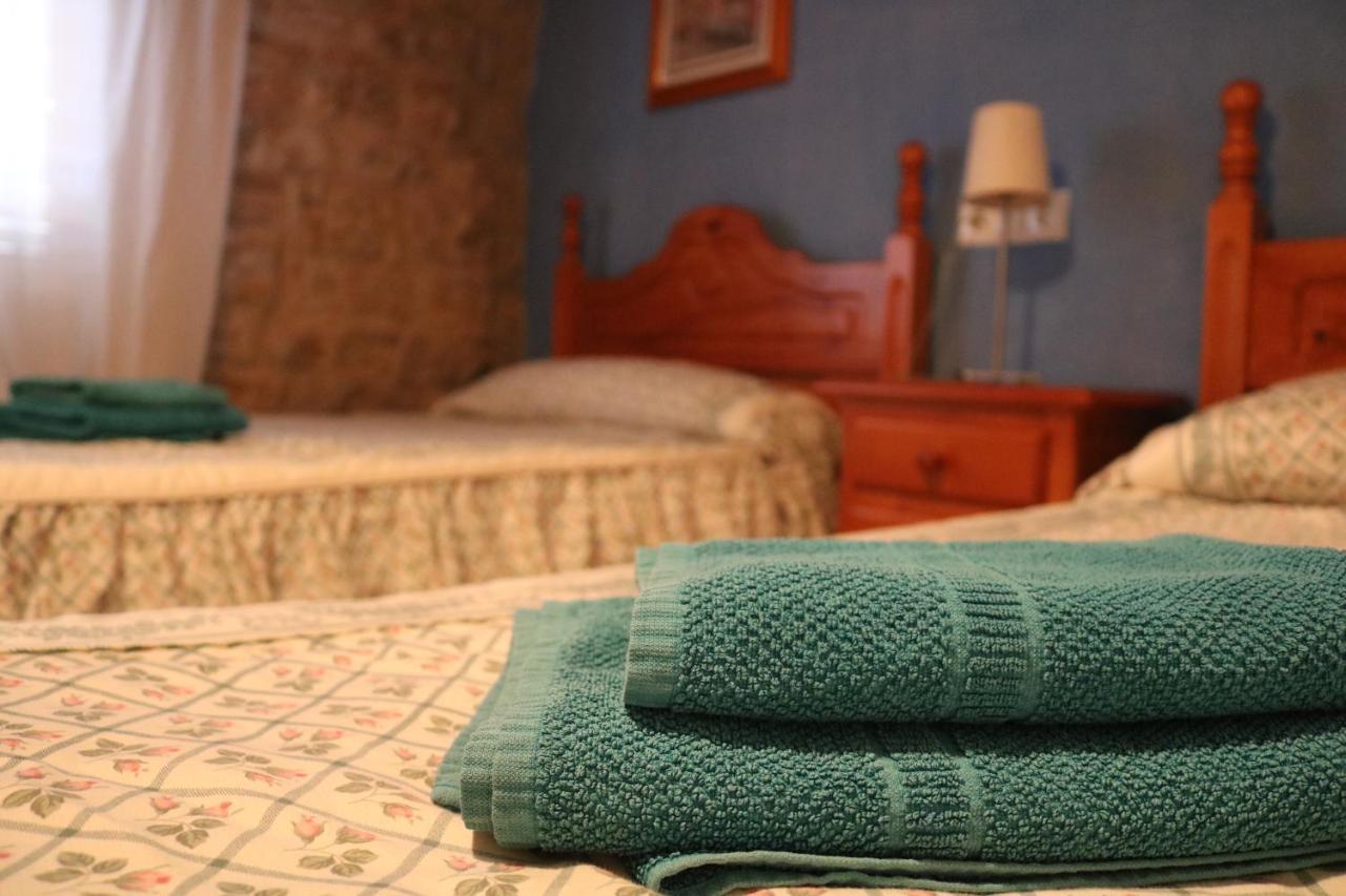 Casa Rural Tres Regiones Ontinena ภายนอก รูปภาพ