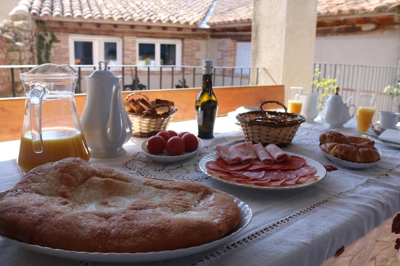 Casa Rural Tres Regiones Ontinena ภายนอก รูปภาพ